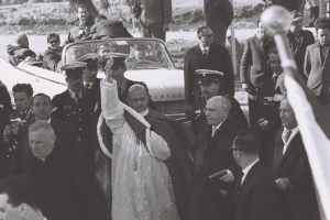 Pope Paul VI at Meggido in 1964: He made sure the name Israel would never escape his lips. President Zalman Shazar stands to his right.